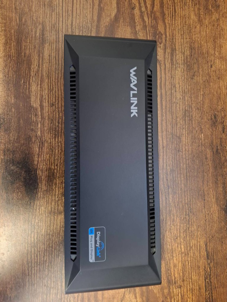 WAVLINK DisplayLink ドッキングステーション 上面